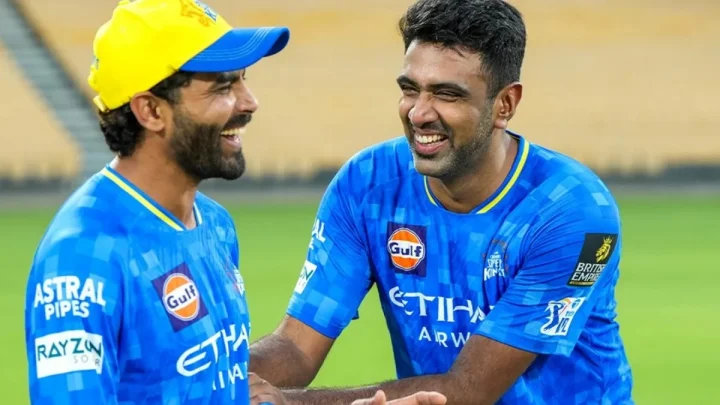 அஸ்வின், ஜடேஜா இல்லாத டெஸ்ட் போட்டி.. விக்கெட்டுக்களை குவிக்கும் புதிய ஸ்பின்னர்கள்..