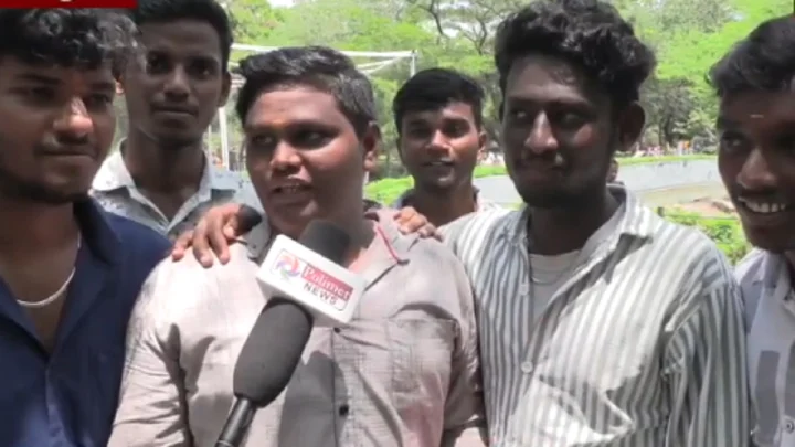 எங்களுக்கு அரசு வேலை கொடுத்தால் லஞ்சம் வாங்காமல் வேலை செய்வோம்.. முதலமைச்சருக்கு இளைஞர் வைத்த கோரிக்கை