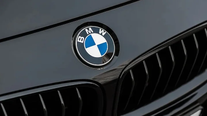 8000 ஊழியர்களை வீட்டுக்கு அனுப்பும் உலகப்புகழ் பெற்ற BMW கார் நிறுவனம்.. என்ன காரணம்?