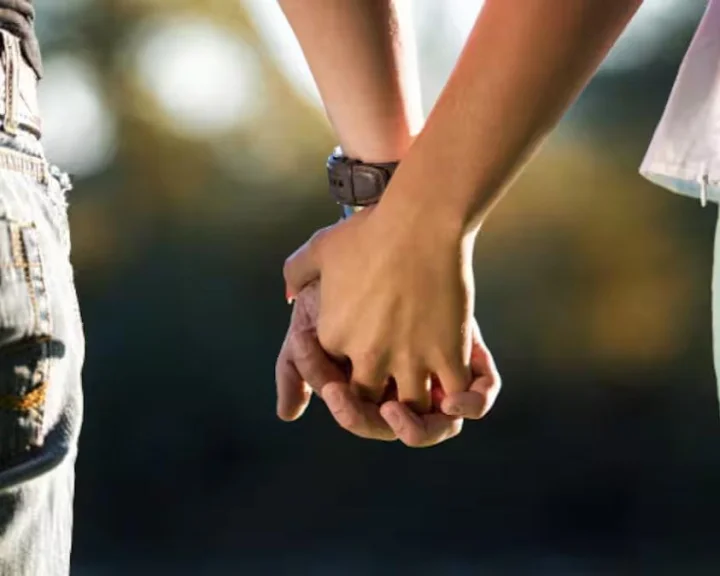 ஒரே ஒரு நாள் தான் டேட்டிங் செய்தேன்.. ஒரு மாத சம்பளம் போச்சு.. டேட்டிங் செயலியின் மோசடிகள்..