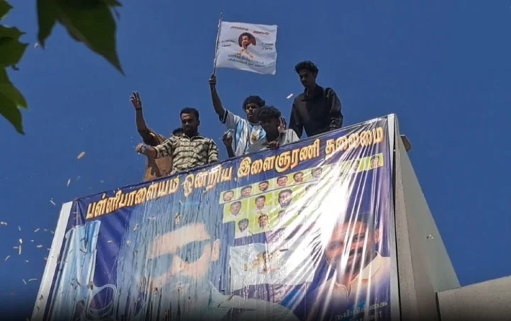 சூர்யாவுக்காக கொடி அறிமுகம் செய்த ரசிகர்கள்!