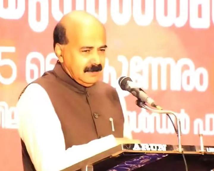 தாய் யார் என்று தெரியாதவர்கள்தான் வந்தே மாதரத்தை எதிர்க்கிறார்கள்.. பல்கலைக்கழக துணைவேந்தரின் சர்ச்சை பேச்சு