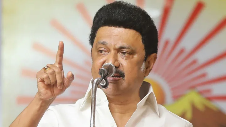 2 தொகுதி இடைத்தேர்தலை புறக்கணிக்கிறதா திமுக? அதிமுகவுக்கு மறைமுக ஆதரவா?