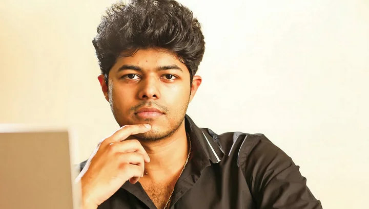 என் கேர்ள்பிரண்ட் இப்படி இருக்கணும்!.. ஜேசன் சஞ்சய் ஆசையா பாருங்க!...