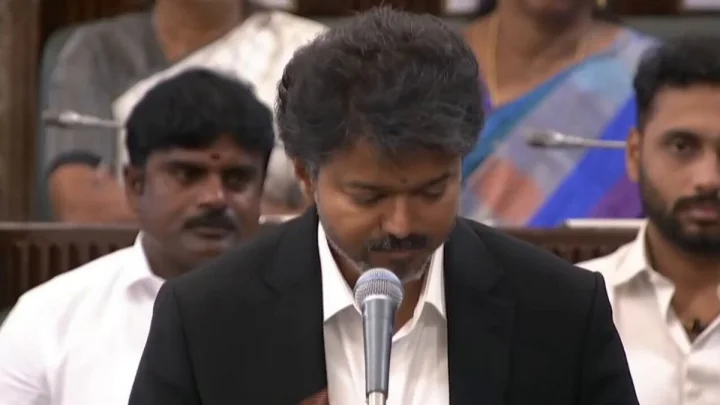 விஜய்யால் தியேட்டரில் கூட்டமே வரல்லை.. புலம்பும் திரையரங்கு ஓனர்கள்..