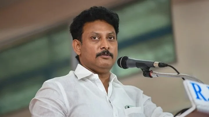 அன்பில் மகேஷ் கைப்பற்றப்பட்டவை என்னென்ன? அரசு தரப்பு விளக்கம்...