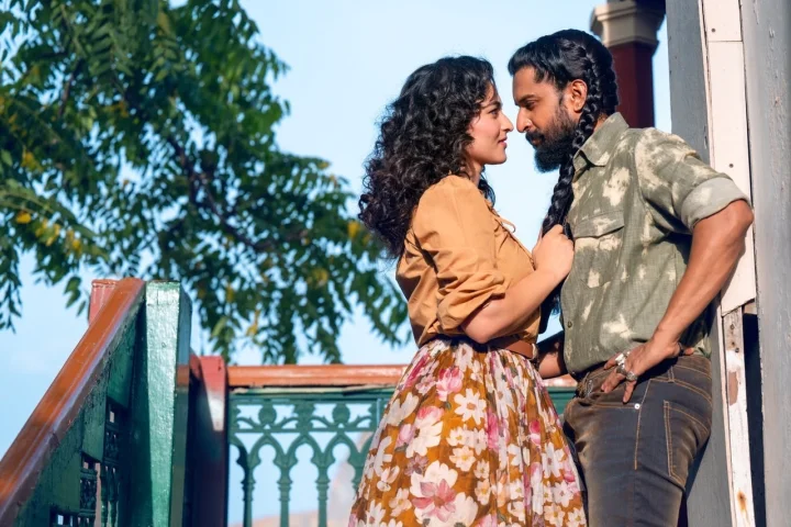 The Paradise Review: eநானியின் தி பாரடைஸ் – படம் எப்படி இருக்கு?