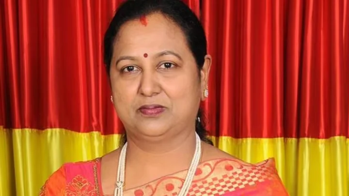 மக்களுக்காக வாழ்ந்தவர் கேப்டன்… ஆனால் நடிப்பவர்களுக்குதான் ஓட்டு போடுகிறார்கள்  – பிரேமலதா விஜயகாந்த்