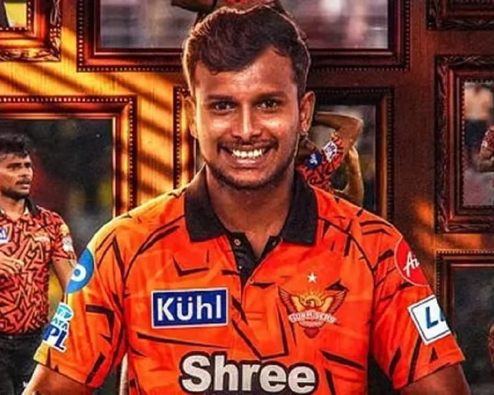 மீண்டும் சன்ரைசர்ஸ் அணிக்கு திரும்பிய நடராஜன்.. ஆனால் பாதி விலைக்கு தான்...
