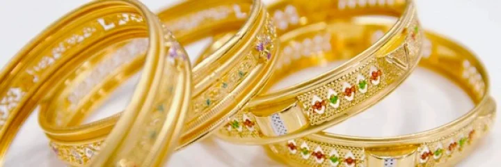 હાથમાં પહરેલું સોનું લાવે છે દુર્ભાગ્ય 