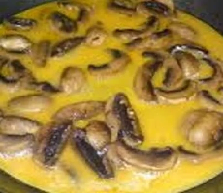 mushroom omelette