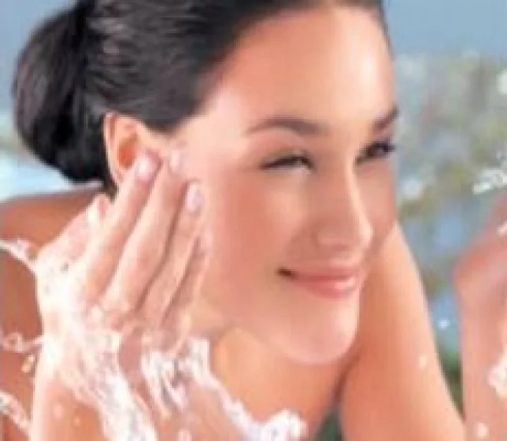 How to Keep Your Face Clean