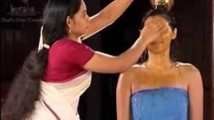 नरकचतुर्दशीच्या दिवशी अभ्यंगस्नान करणे