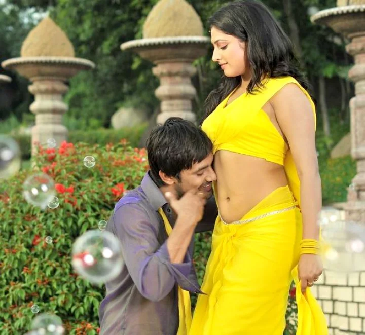 వరుణ్ సందేశ్ 'ఈ వర్షం సాక్షి'గా... హరిప్రియ అందం తప్పితే...