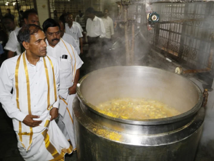 తిరుమలలో ఈవో విస్తృత తనిఖీలు