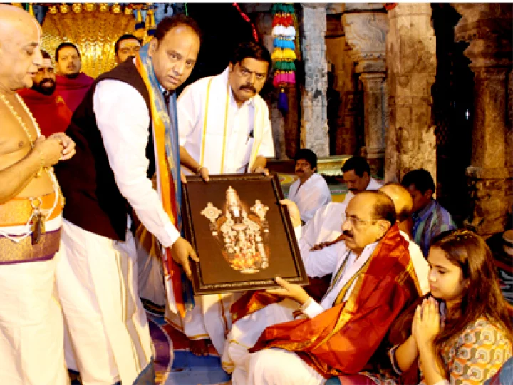 తక్కువ ధరకు మందులు : ఆరోగ్య శాఖామంత్రి కామినేని