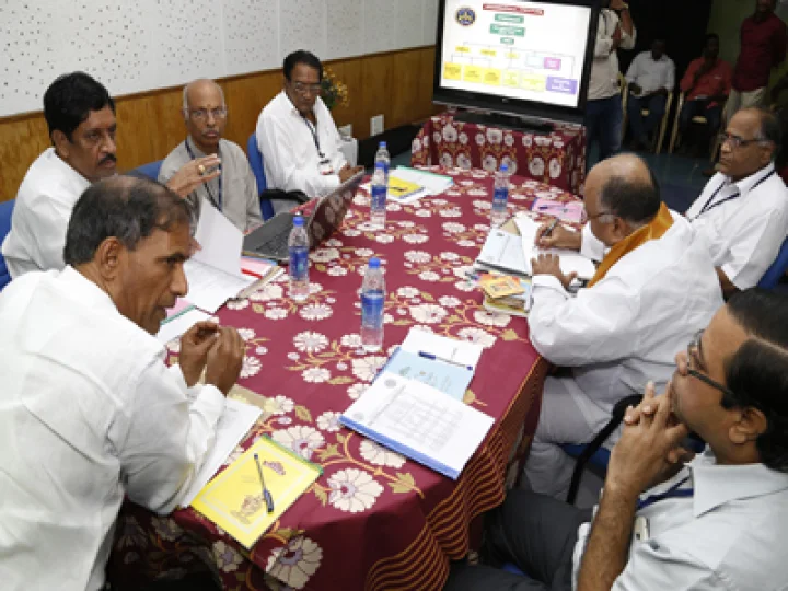 మొబైల్ ఫోన్లలోనూ వెంకటేశ్వర భక్తి చానెల్... ఈవో