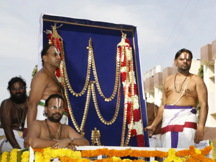 కనుల పండువలా శోభాయాత్ర