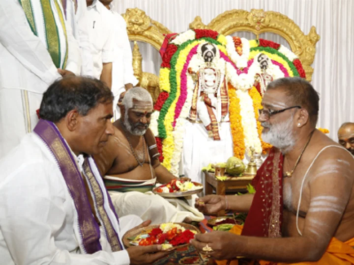 మరిన్ని ధార్మిక కార్యక్రమాలను నిర్వహిస్తాం : ఈవో సాంబ శివ రావు