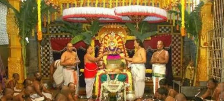 ఉగాదిని పురస్కరించుకుని తిరుచానూరులో పుష్పపల్లకి సేవ