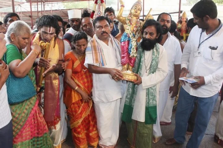 ఘనంగా అన్నమాచార్య వర్ధంతి ఉత్సవాలు.. శ్రీవారి సేవలో ప్రముఖులు