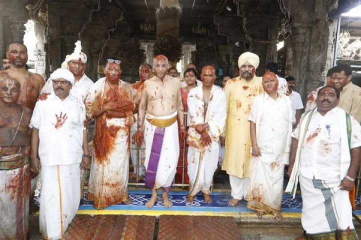 తిరుమలలో కోయిల్‌ ఆళ్వార్‌ తిరుమంజనం : హాజరైన గవర్నర్‌ నరసింహన్‌