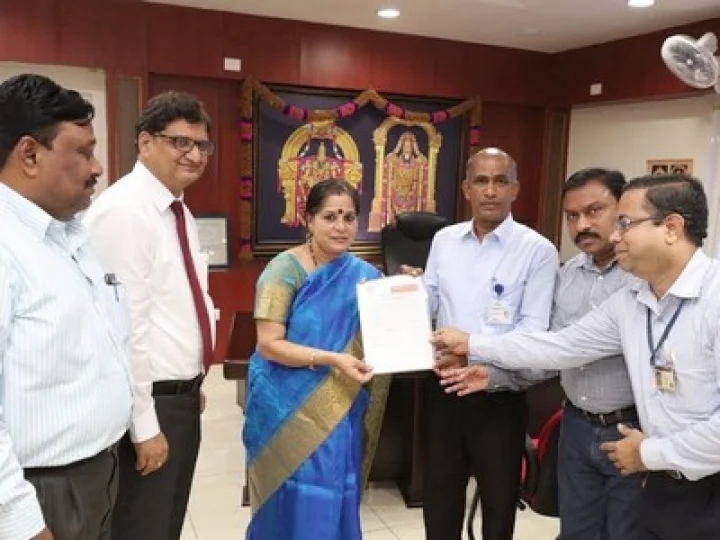 పంజాబ్‌ నేషనల్‌ బ్యాంకులో శ్రీవారి 1311 కిలోల బంగారం డిపాజిట్‌ - టిటిడి ఇఓ