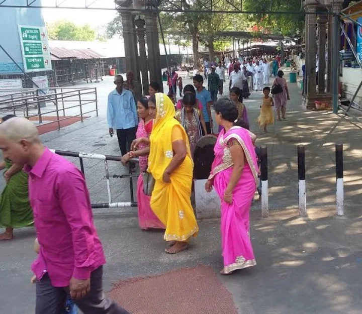 తిరుమలలో భక్తుల రద్దీ సాధారణం
