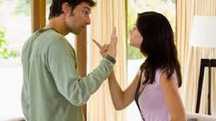 બાળક સામે આ કામ કરવાથી બચવું