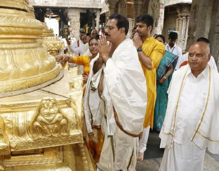 తితిదే పాలకమండలి సభ్యుడిగా నరసారెడ్డి ప్రమాణస్వీకారం
