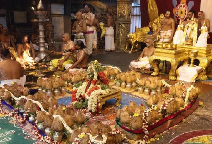 తిరుమల శ్రీనివాసునికి ఘనంగా జ్యేష్టాభిషేకం