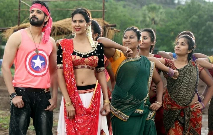 సుశాంత్‌కు హిట్ కోసమే చైతు - అఖిల్‌లకు పాత్రలు.. ఫర్వాలేదనిపించే 