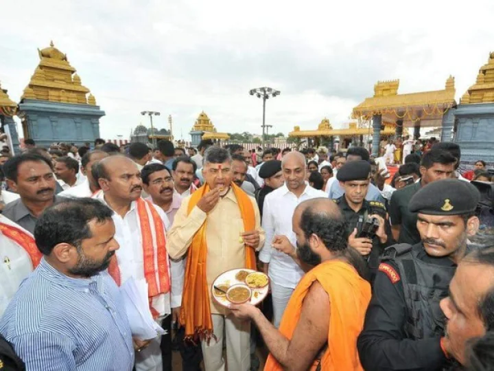 శ‌భాష్ బాబు... పుష్క‌రాల‌ను ప్ర‌ణాళికాబ‌ద్ధంగా స‌క్సెస్ చేసిన ఏపీ సీఎం