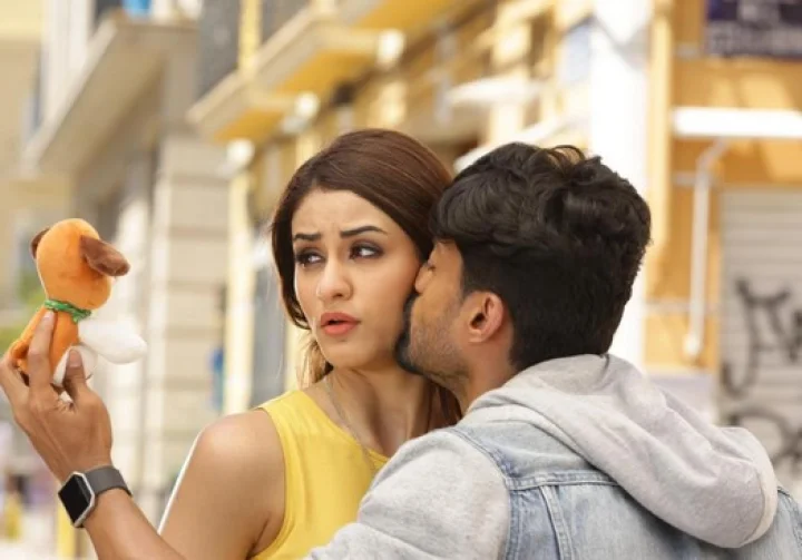 ఇజం రివ్యూ రిపోర్ట్ : జర్నలిజానికి జాతీయవాదం తోడైతే? నల్లదొరల గుట్టు రట్టుచేసే పాయింట్‌తో?