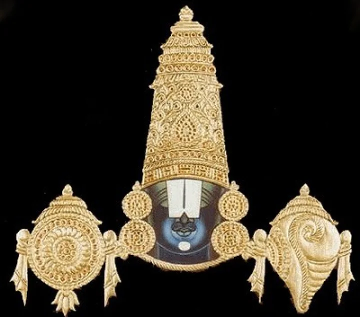 తిరుమలలో ప్రధాన అర్చకుడు రమణ దీక్షితులు అపచారం.. శ్రీవారికి యు ఆకారంలో నామాలు పెట్టారు!