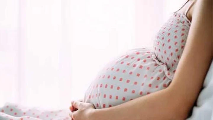 गरोदरपणात कार चालविणे आणि सीट बेल्ट बांधणे किती योग्य