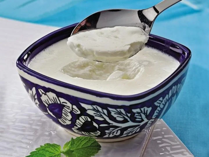 eating curd empty stomach ayurveda