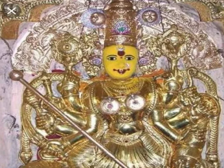 జ‌య జ‌య‌హే .. మ‌హిషాసుర మ‌ర్దిని… భ‌క్తుల పాలిట కొంగుబంగారం బెజ‌వాడ దుర్గ‌మ్మ‌