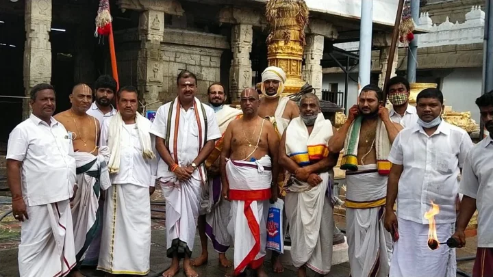 Koil Alvar tirumanjanam