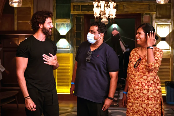 హృతిక్ రోష‌న్‌, సైఫ్ అలీఖాన్ తో విక్ర‌మ్ ఔర్ బేతాళ‌ ఆధారంగా విక్ర‌మ్ వేద