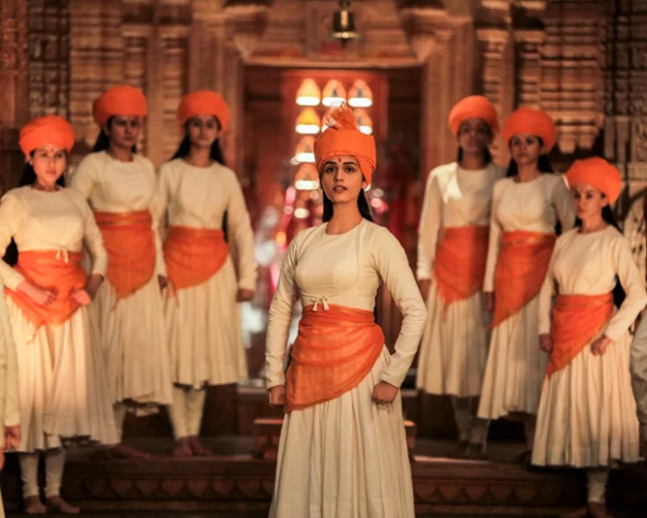 Manushi Chillar