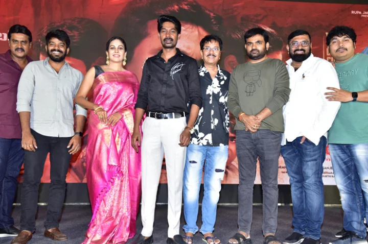 Sunil, Dhanraj, G.Nageswara Reddy, Garudavega Anji, Chandni Iyengar, Sudigali Sudhi