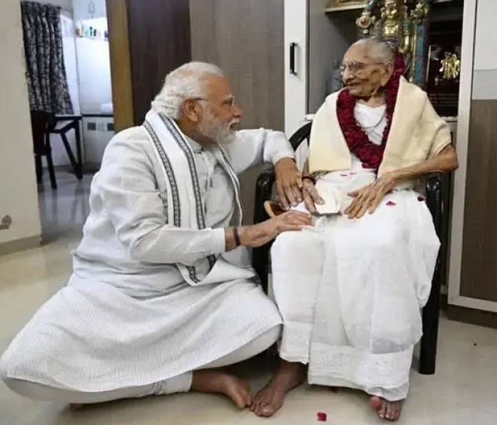 modi heeraben