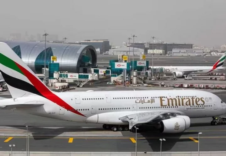 emirates flight