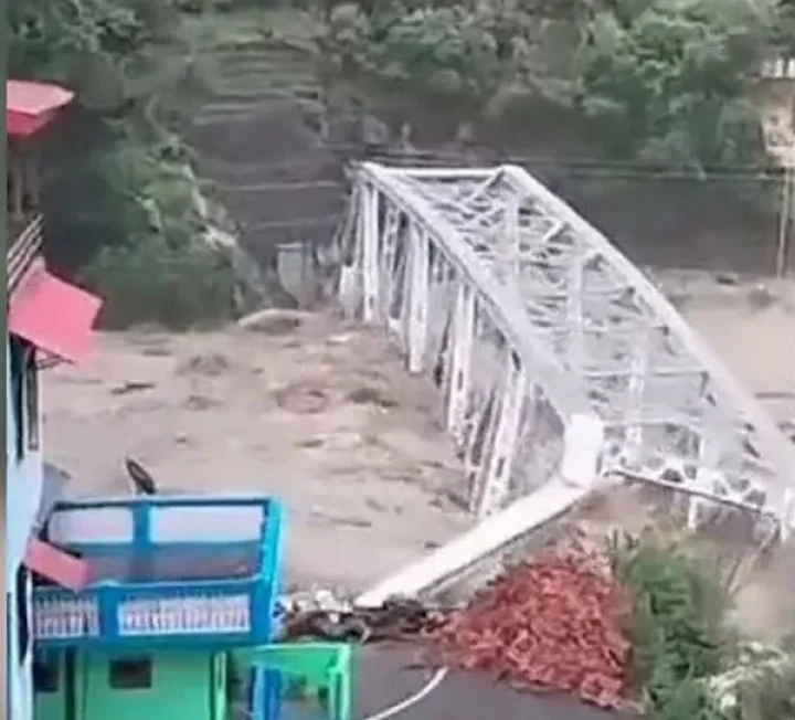 bridge collapse