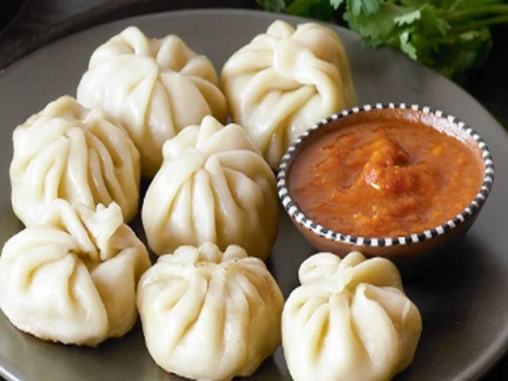 momos