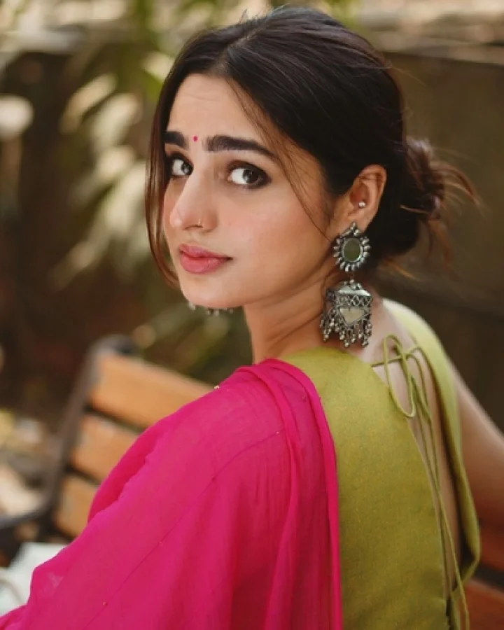 Ayesha Khan