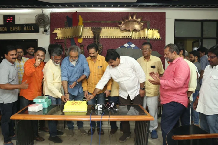 prasanna kumar,  damodar prasad,  parvataneni rambaabu, YJR and others