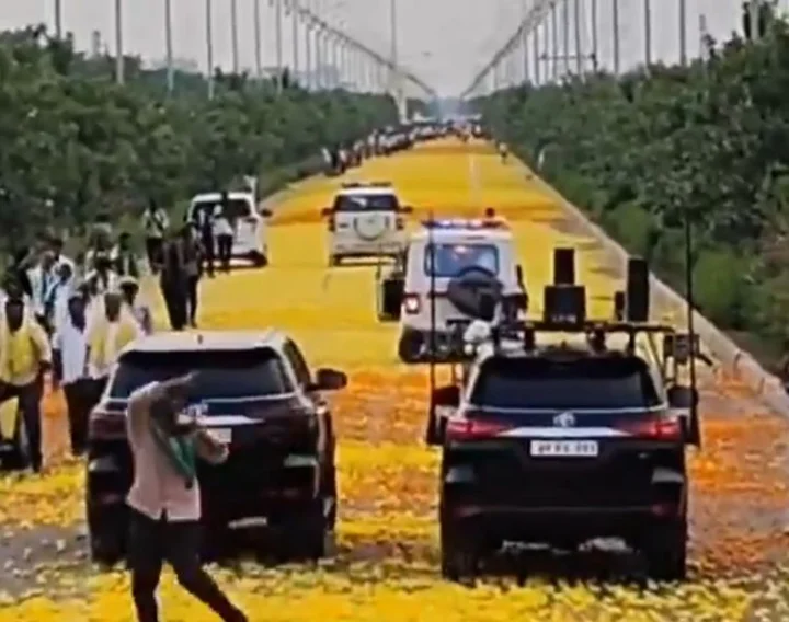 garlands for CM Chandrababu Naidu