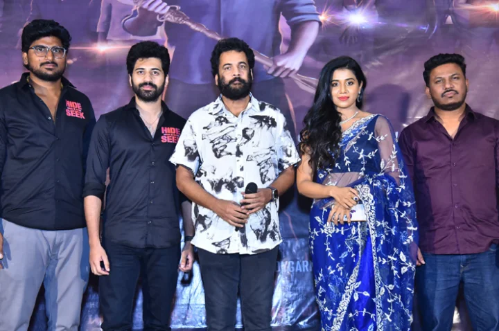 Hide n Sick team with Shivaji